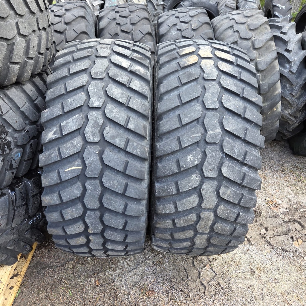 400/70R20 (16.0/70R20) 149A8 Alliance Multiuse 550 Käytetty palapintarengas 10mm DOT-16