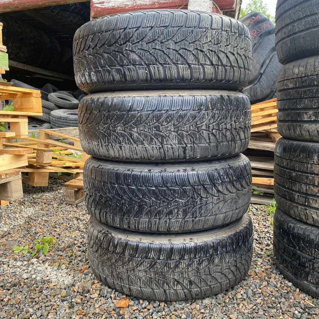 225/55R17 97H Bridgestone Blizzak LM-32 Käytetty kitkarengas 4-5,5mm DOT-11