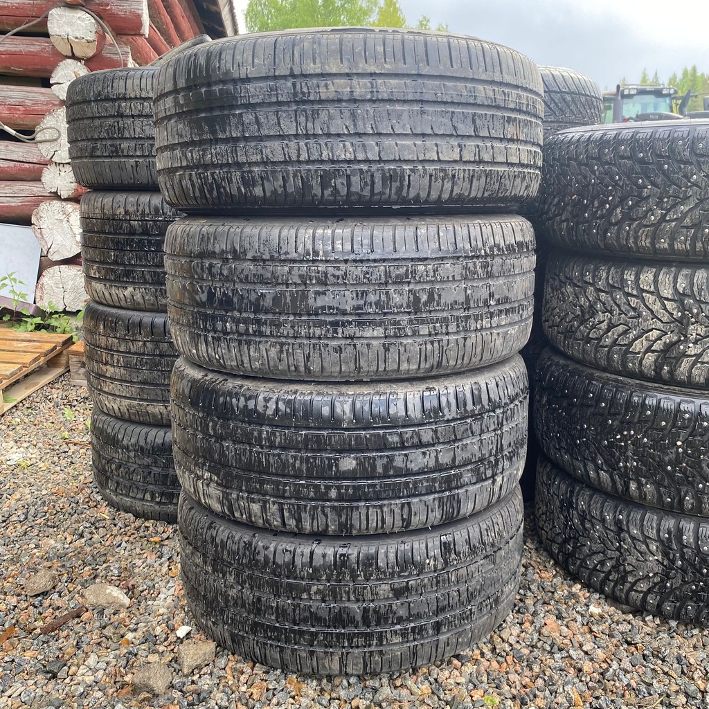245/50R18 100W Pirelli Pzero Rosso Käytetty kesärengas 4-4,5mm DOT-12