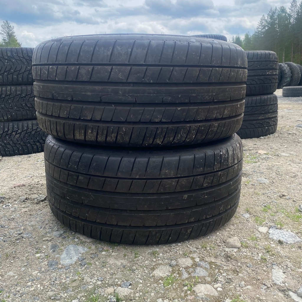 285/35ZR21 105Y Dunlop Sport Maxx RT2 Käytetty kesärengas 6,5mm DOT-19