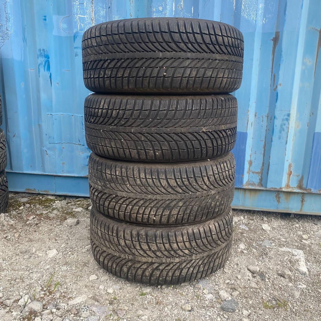 255/50R19 107V Michelin Latitude Alpin Käytetty kitkarengas 7mm DOT-16