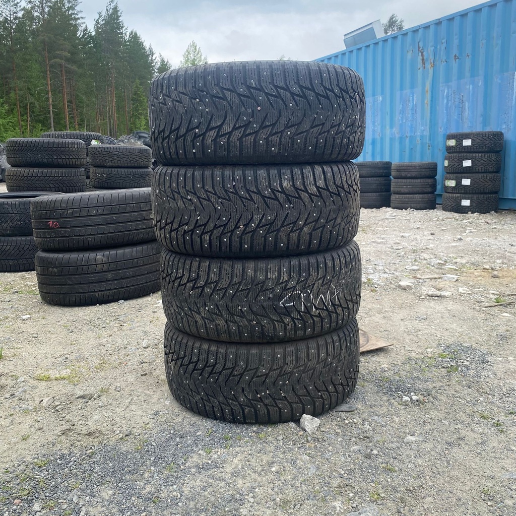 245/40R18 97T Sailun Iceblazer WST3 Käytetty nastarengas 8-9mm DOT-20