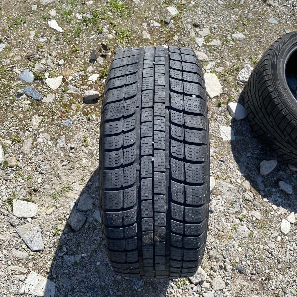 225/45R17 91H ProFil WinterMaxx Käytetty kitkarengas 6mm DOT-15