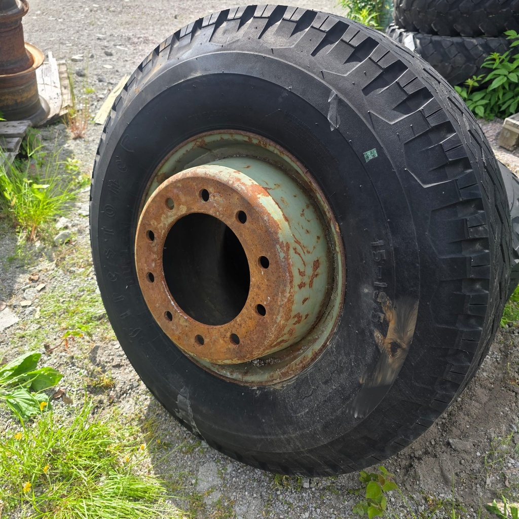 15-19.5 14pr FIRESTONE DUBLEX TRANSPORT KÄYTETTY RENGAS VANTEELLA PJ: 10X285mm KR: 221mm (Kiinnityspinnasta renkaan reunaan 45mm)