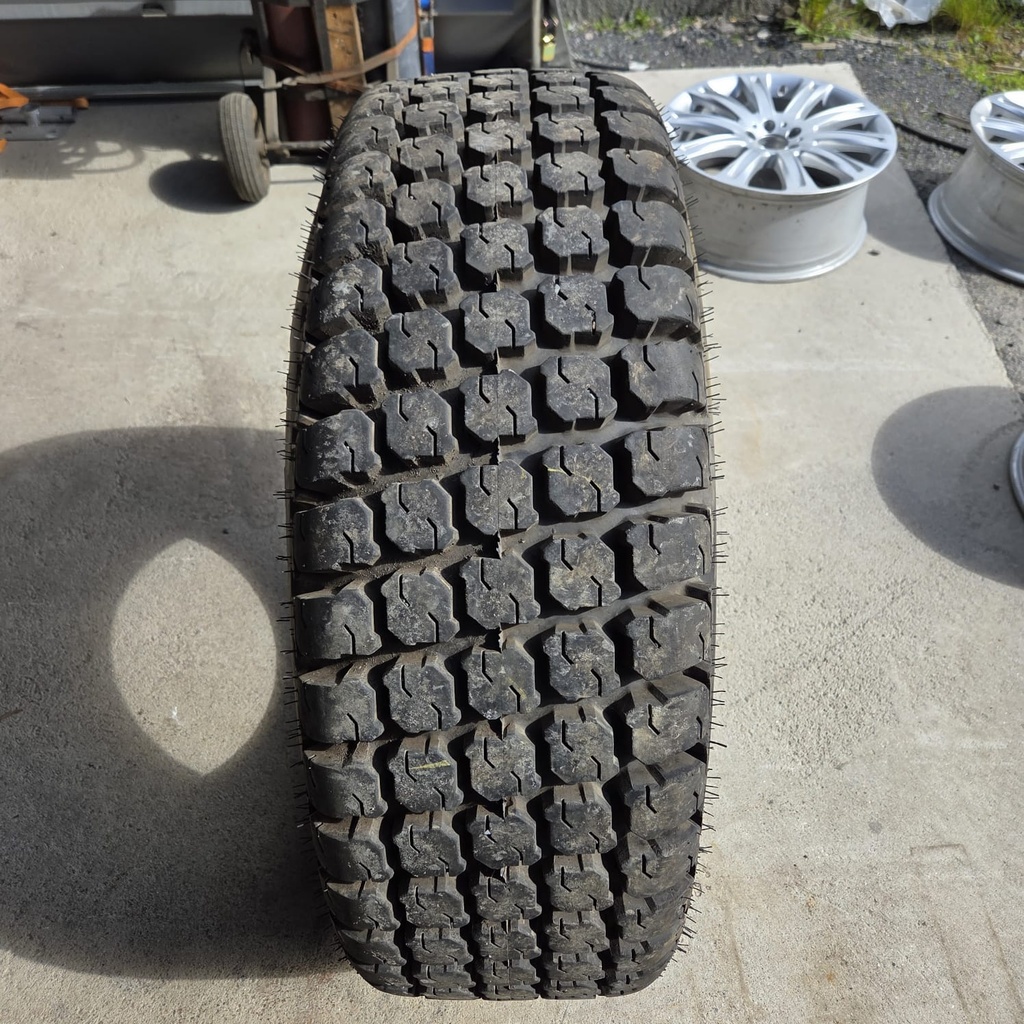 41X14.00-20 pr4 Galaxy Mighty Mow (355/80X20) Käytetty rengas DOT-21 17mm  (Korjattu)