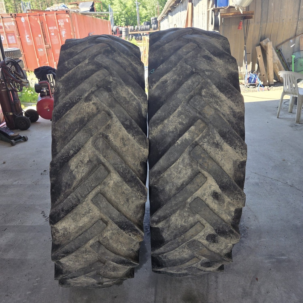 16.9-34 6pr Goodyear Tractionsure Käytetty rengas 15mm (Epätasaisesti kuluneet, Vanhat, Pykineet, EI TAKUUTA)
