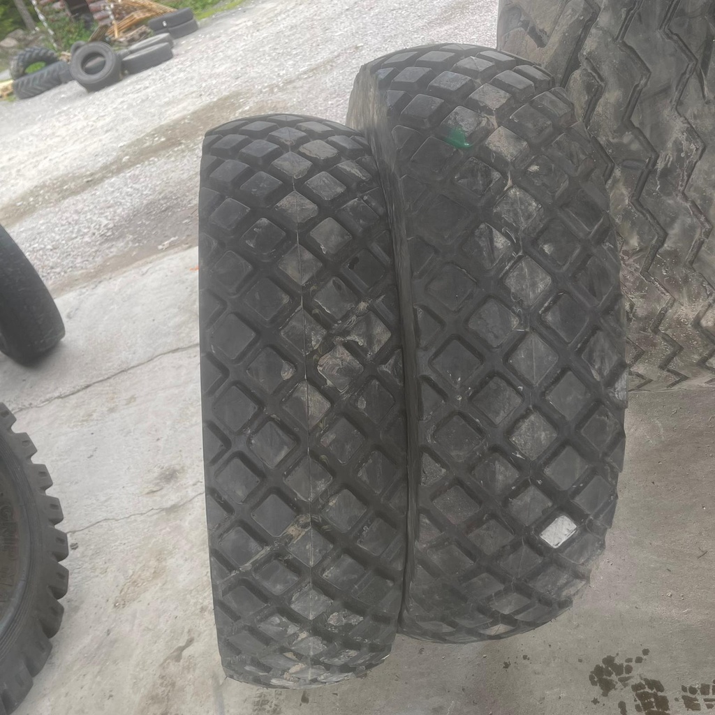 13.00-24 18PLY FireStone Compactor Siirtoajettu työkoneen rengas