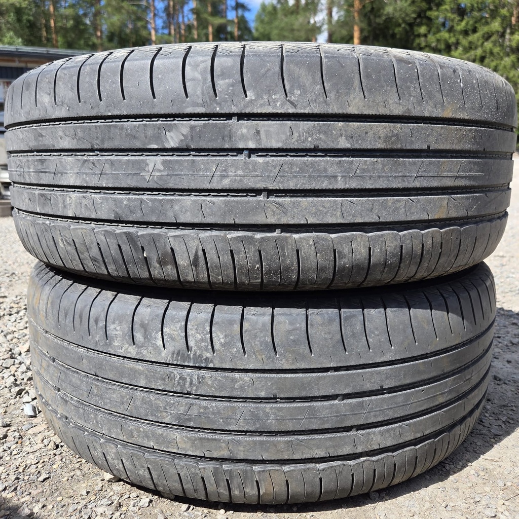 235/60R18 107H XL Nokian Hakka Blue 3 SUV Käytetty kesärengas 4,5mm DOT-22