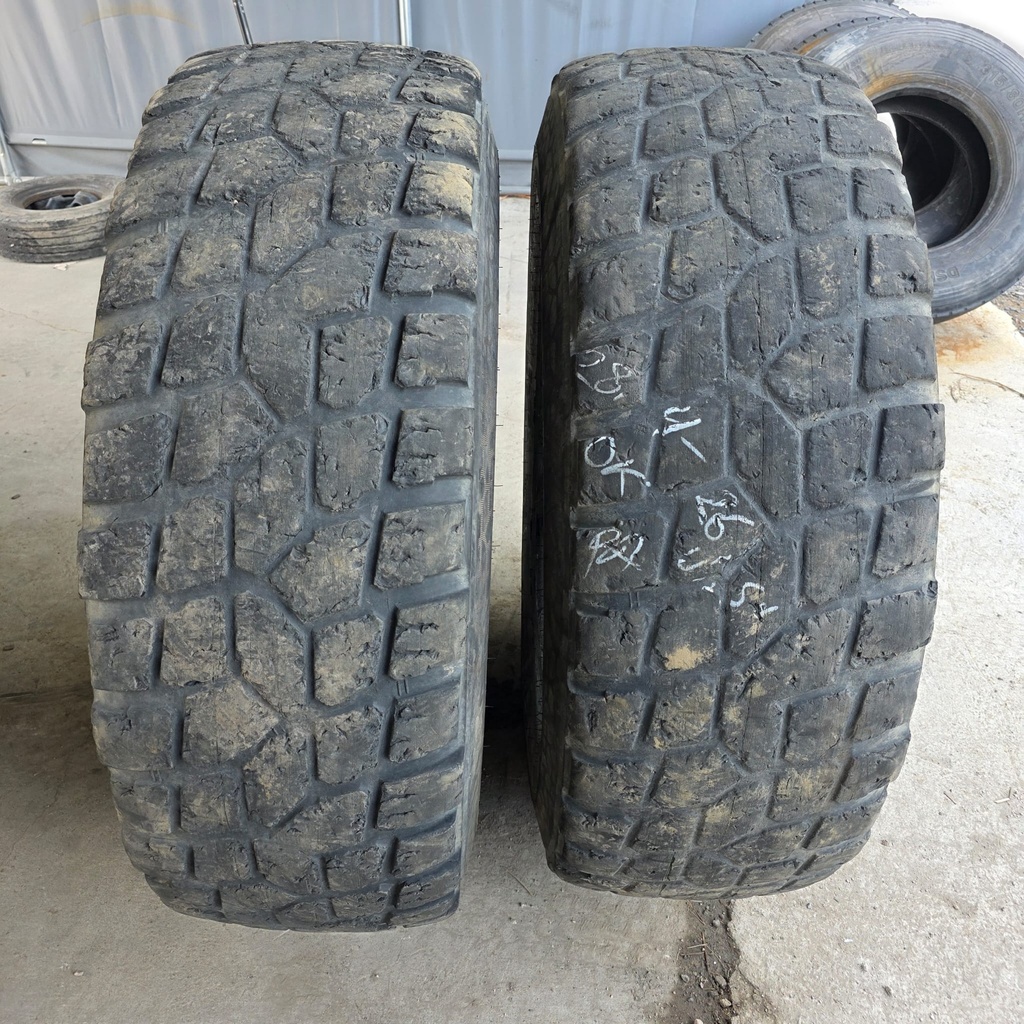 17.5R 153A8/176A2 NOKIAN HKPL LOADER  Käytetty työkoneen rengas DOT-21  1280mm/5mm