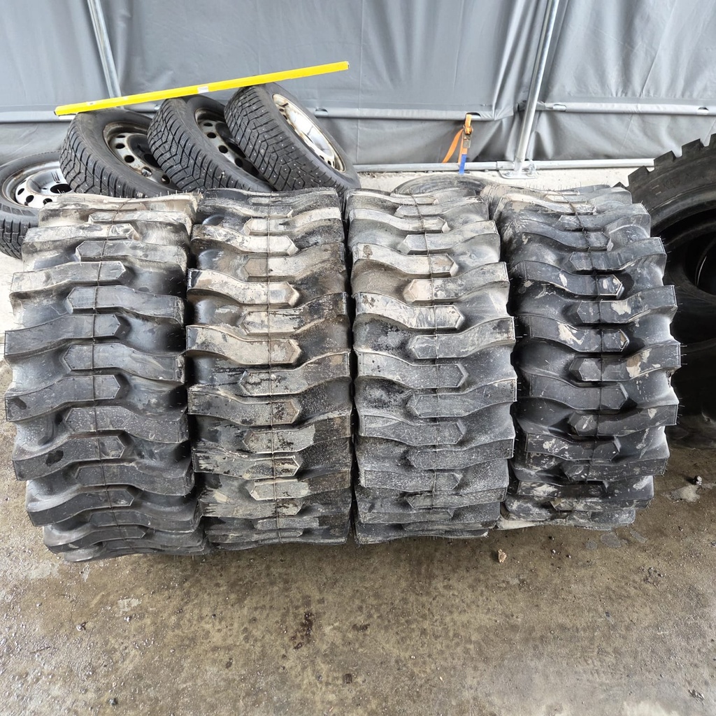 14-19.5 8pr Titan Contractor FWD Ajamaton työkone rengas (Ylivuotisia)