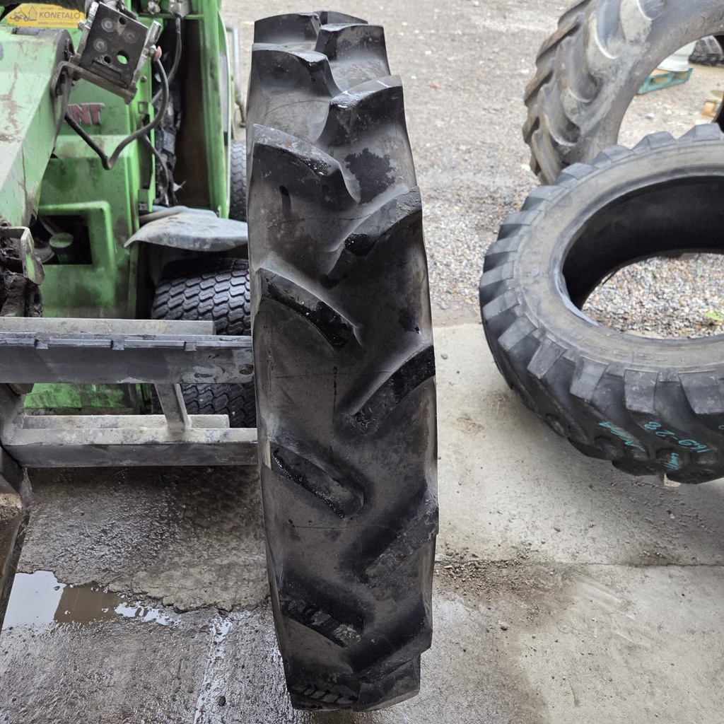 9.5R36 108A8 Michelin BIB X Käytetty rengas 35mm (Vanha, Asennus sisärenkaalla)