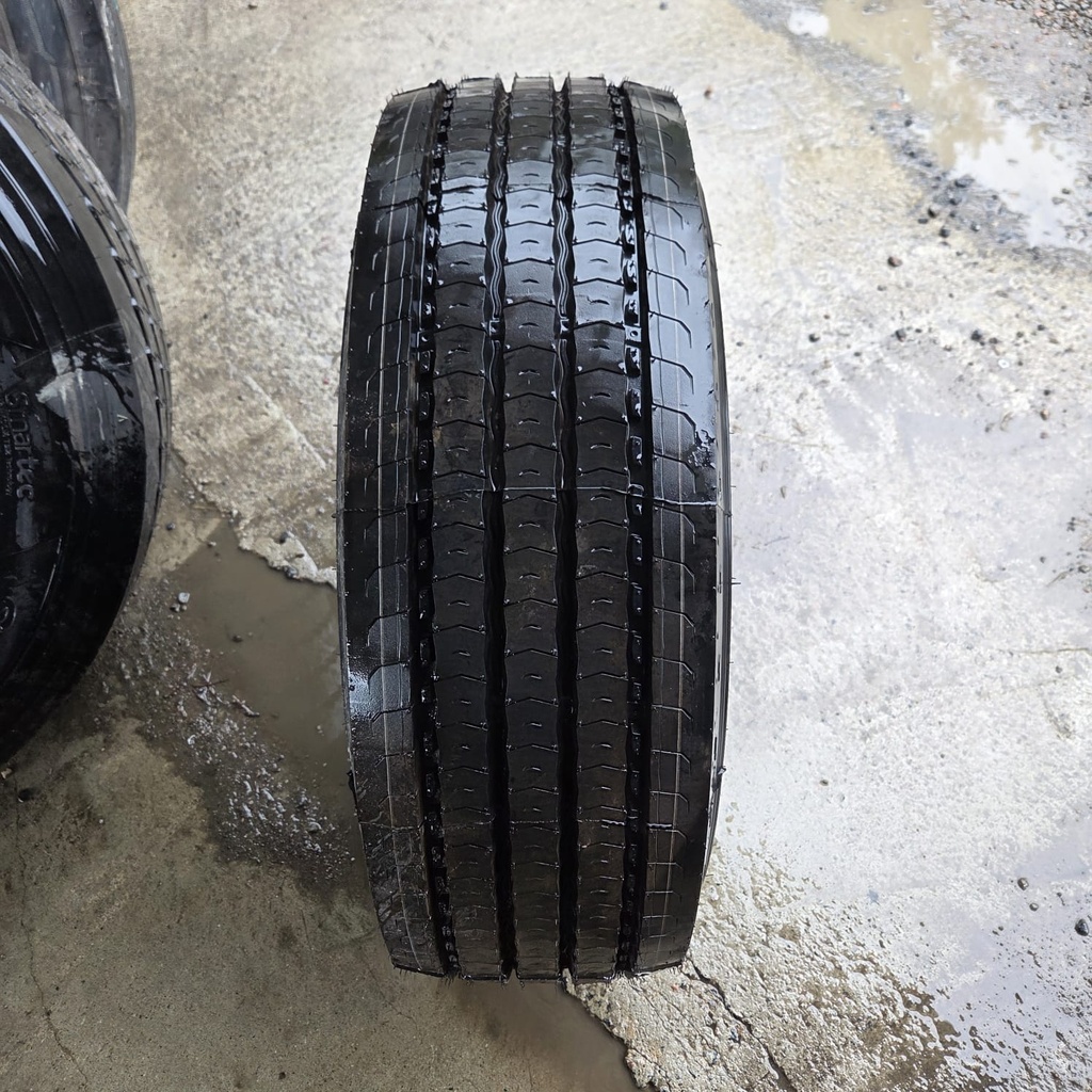 265/70R17.5  140/138M Michelin XMulti Ajamton KA-rengas Ohjaava DOT-22 KESÄ/TALVI Vanteella 8x275 / 221