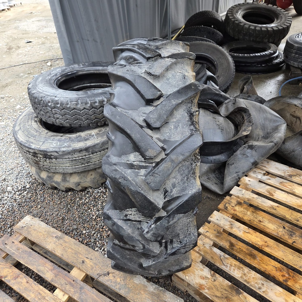 380/85R24 (14.9R24) 126A8 Kormoran Eko Pro Käytetty rengas 25mm (Vanha, Asennus sisärenkaalla)