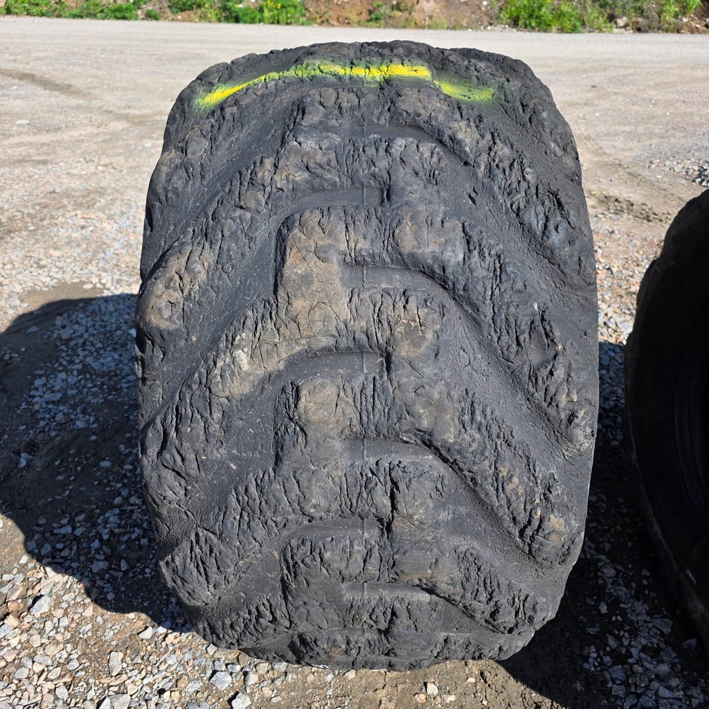 710/45-26.5 24pr NOKIAN FOREST KING F2 Käytetty Metsäkonerengas DOT-17 15-20mm (nr.3)