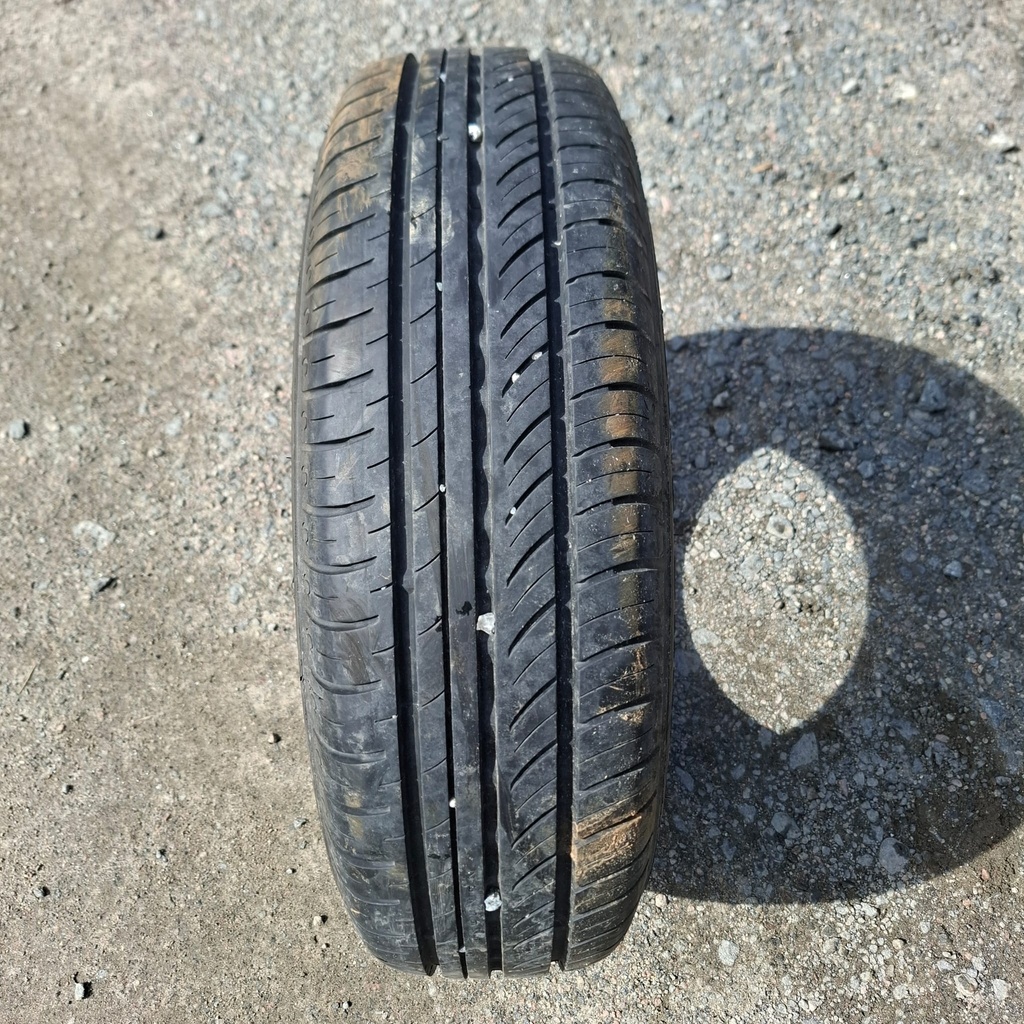 185/80R14C 102/100S Nokian Hakka C VAN Käytetty kesärengas 8mm DOT-13