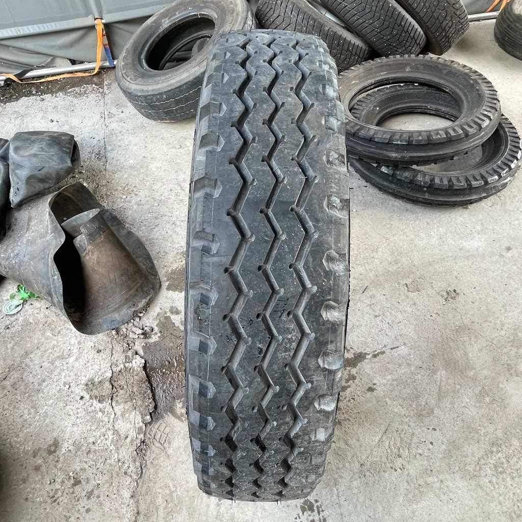 10R22.5 144/142K Michelin X Ajamaton KA-rengas Ohjaava DOT-99 KESÄ