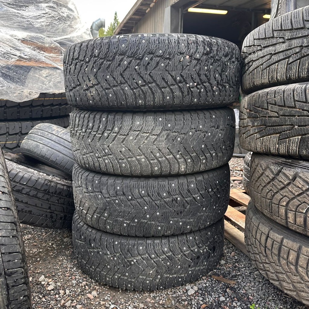 205/55R16 94T Cordiant Snow Cross 2 Käytetty nastarengas 7-8mm DOT-21