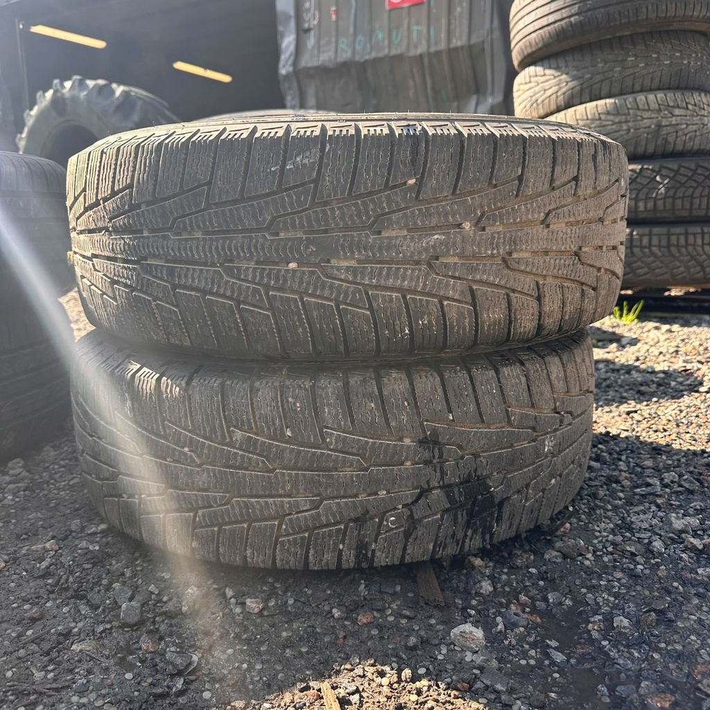 195/65R15 95R XL Nokian Hakkapeliitta R Käytetty kitkarengas 5-7mm DOT-08