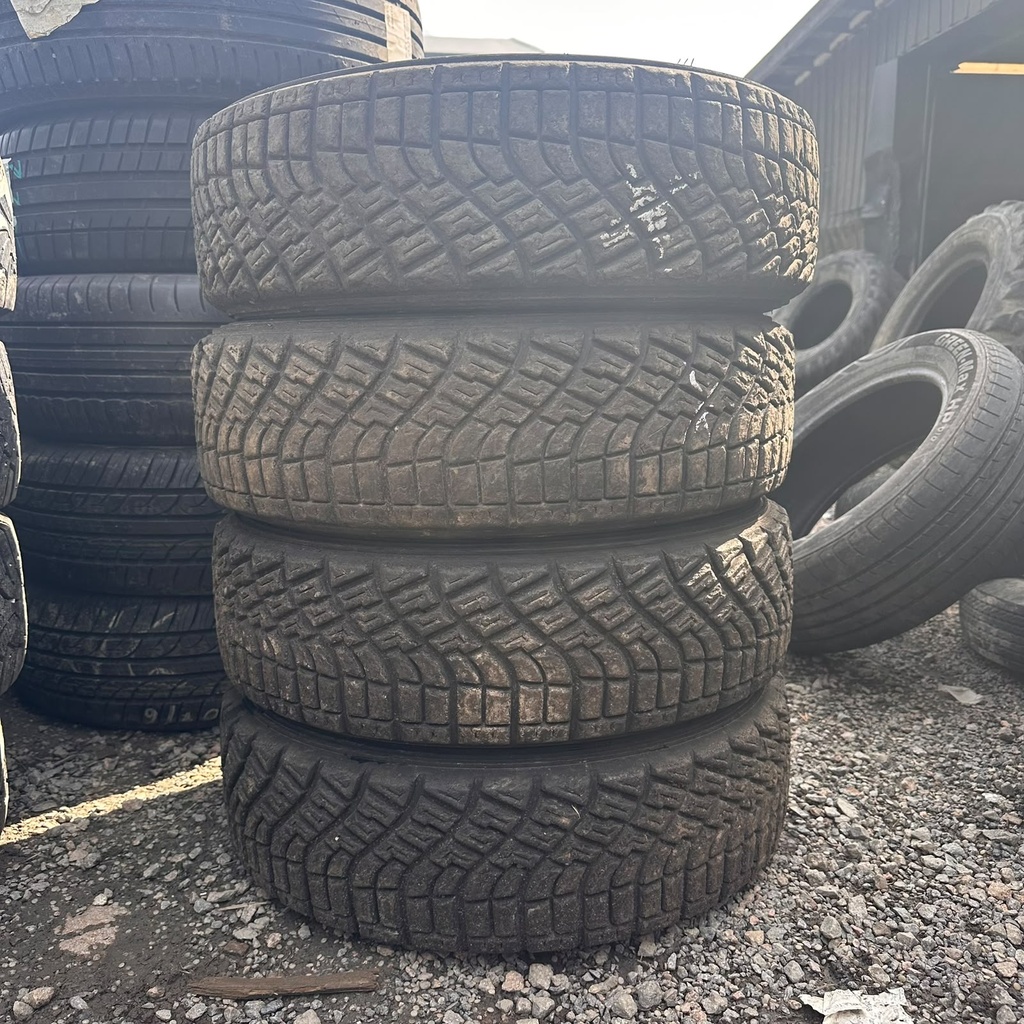 175/70R15 Kuhmo Ecsta R800R Käytetty Rallirengas 4-7mm DOT-21 ja -22