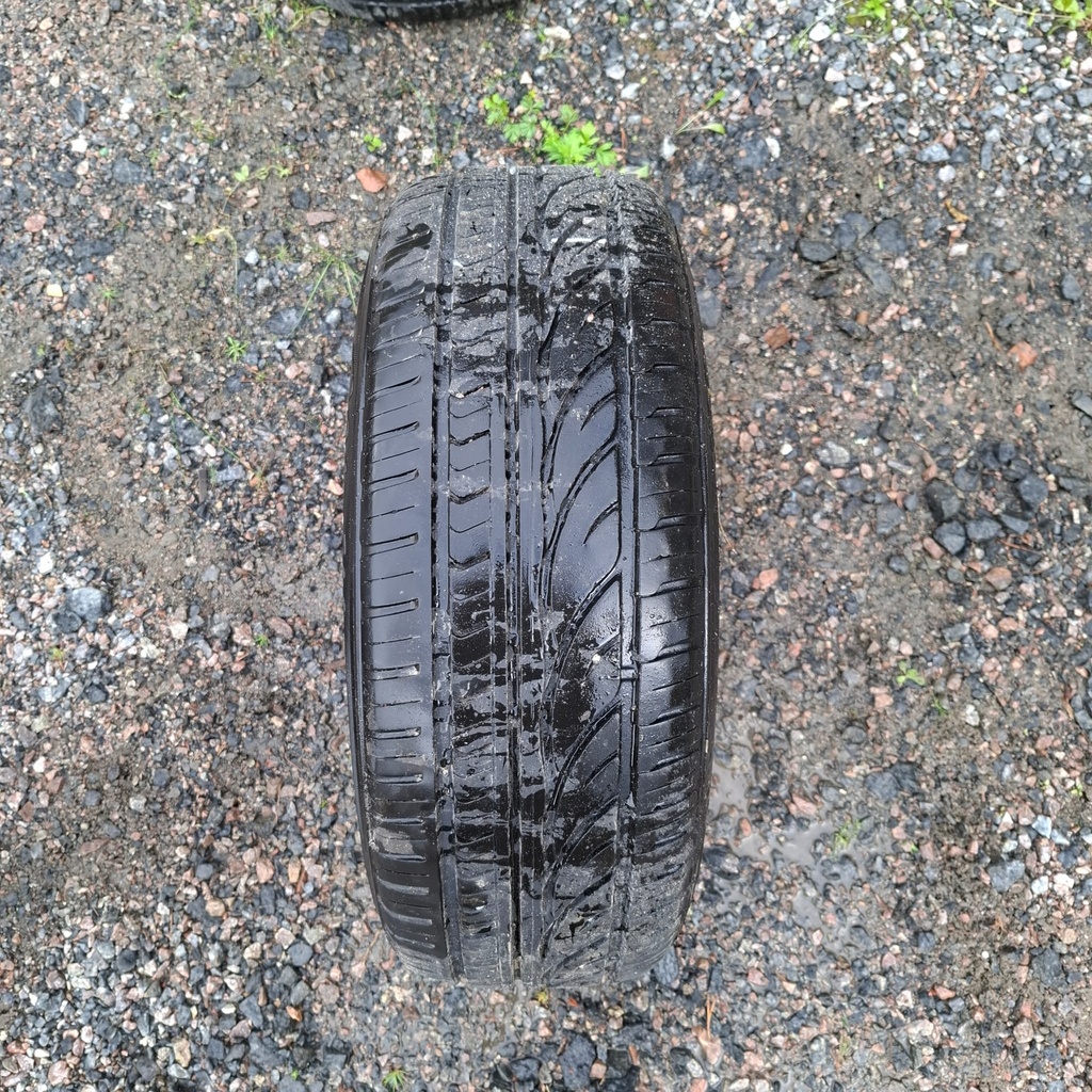 195/60R15 92V Radar Rpx-800 Käytetty kesärengas 5mm DOT-23