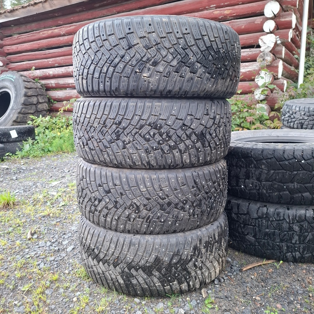 225/50R17 98T XL Continental IceContact 3 Käytetty nastarengas 5-6mm DOT-21 (Muutama nasta irronnut)