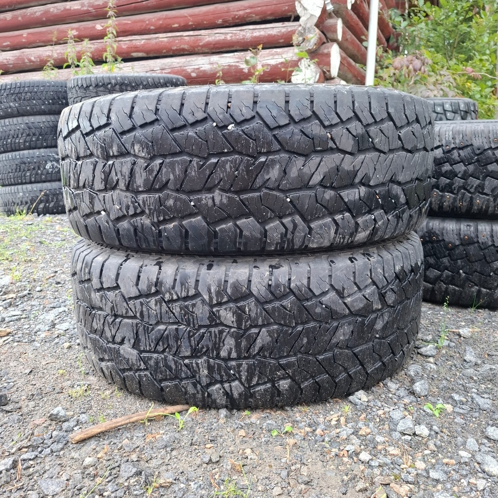 265/65R17 112T Hankook Dynapro AT2 Käytetty kesärengas 5-6mm DOT-21