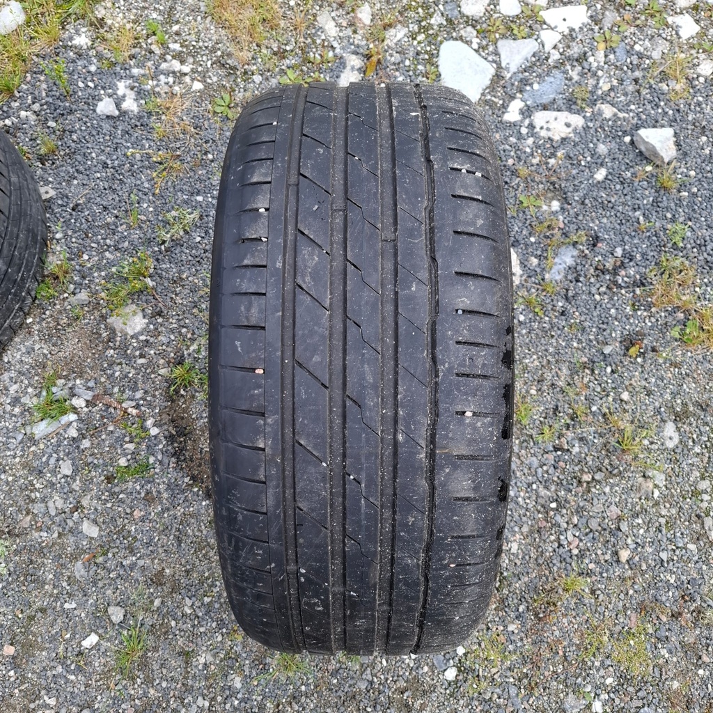 245/40R19 98Y Hankook Ventus S1 evo 3 Käytetty kesärengas 5mm DOT-21