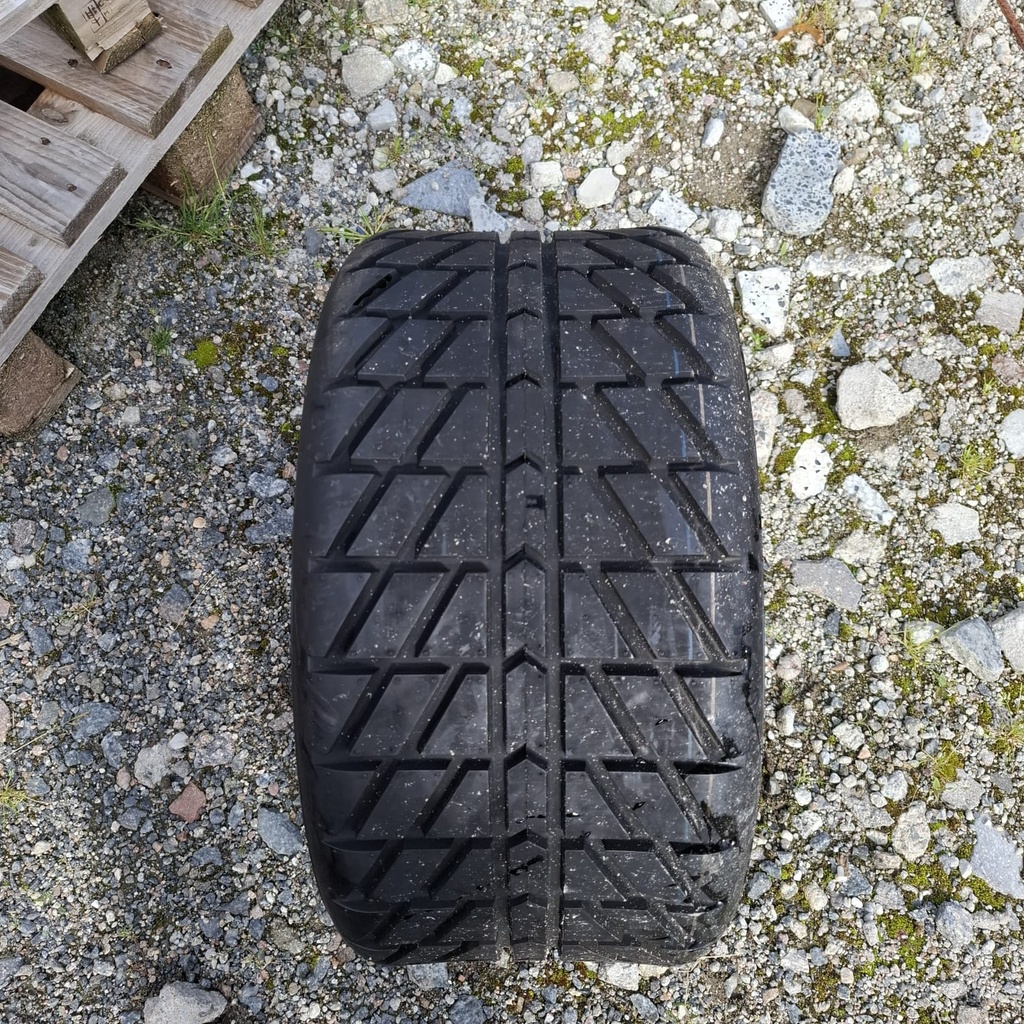 255/60-10 55n Maxxis Streetmaxx Käytetty rengas 8-9mm DOT-17