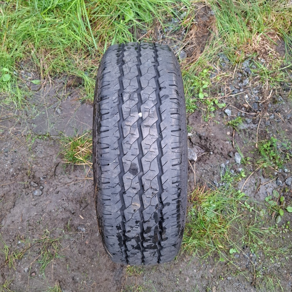 195/65R16C 104/102T Fullrun Frun-Five Käytetty kesärengas 7mm DOT-19