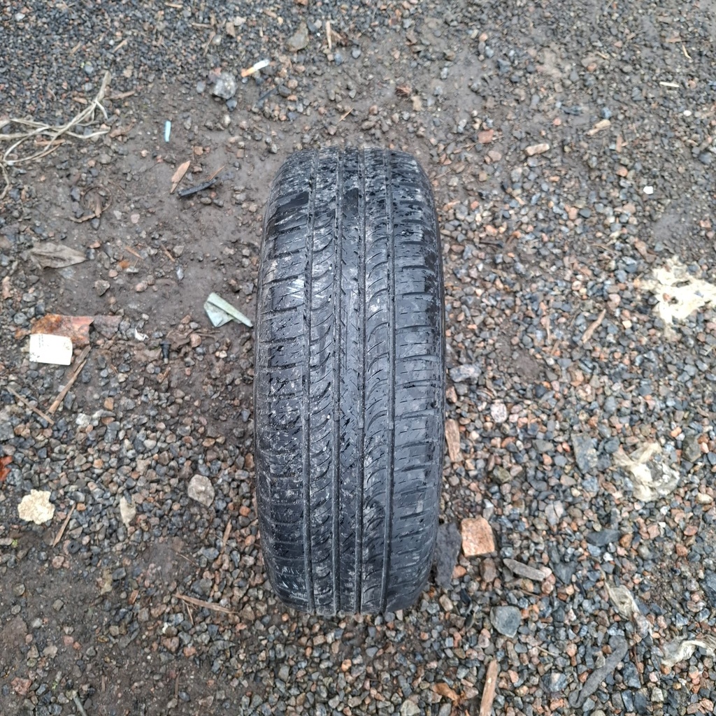 185/65R14 86T Hankook Optimo K715 Käytetty kesärengas 5-6mm DOT-10