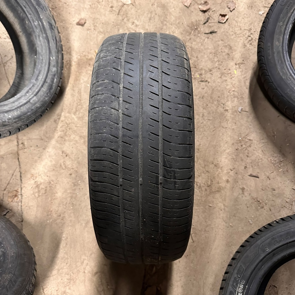 185/55R15 82V Toyo R27 Käytetty kesärengas 4mm DOT-09