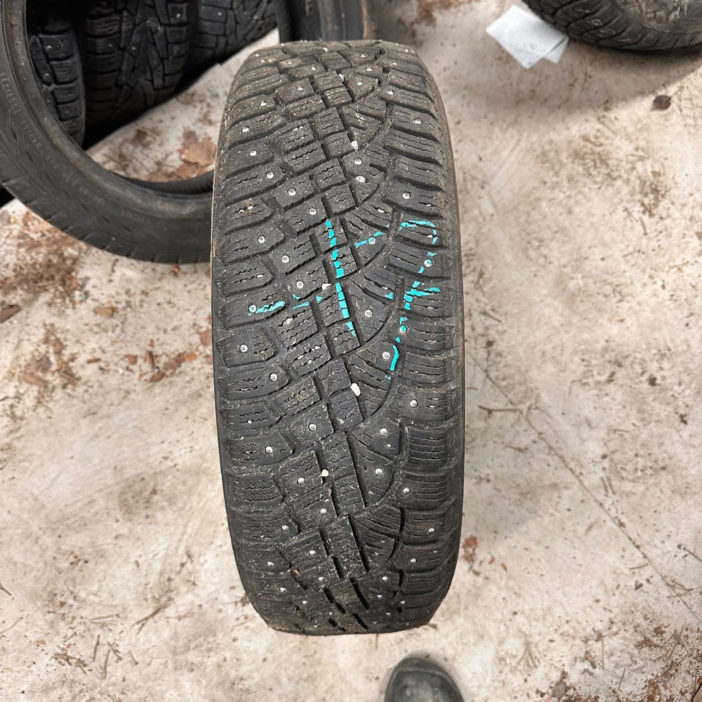 175/65R15 88T XL Continental IceContact 2 Käytetty nastarengas 6mm DOT-17