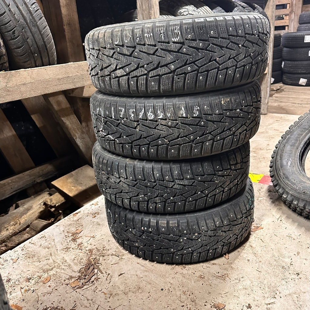 175/65R15 88T XL Nokian Hakkapeliitta 7 Käytetty nastarengas 6-7mm DOT-12
