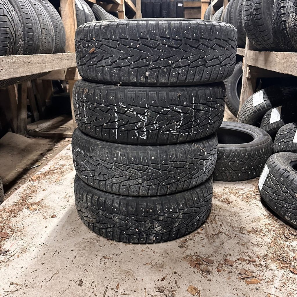175/65R15 88T XL Nokian Hakkapeliitta 7 Käytetty nastarengas 6-8mm DOT-11 ja -13