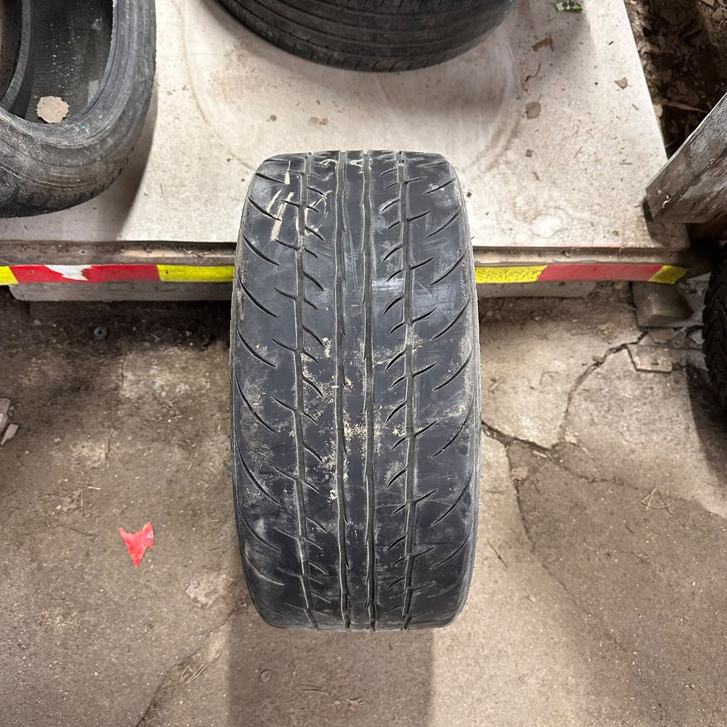 195/40ZR16 80W XL Federal 595EVO Käytetty kesärengas 4mm DOT-12