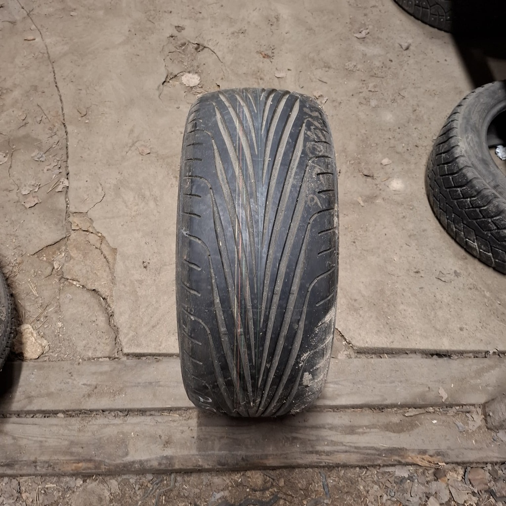 215/40ZR16 82W Goodyear Eagle F1 Ajamaton kesärengas DOT-04