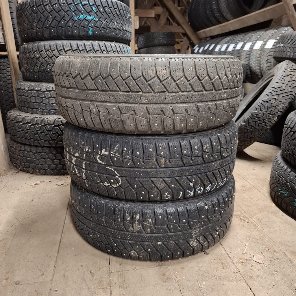 185/60R15 88T XL Continental WinterViking 2 Käytetty nastarengas 6mm DOT-06 ja-07