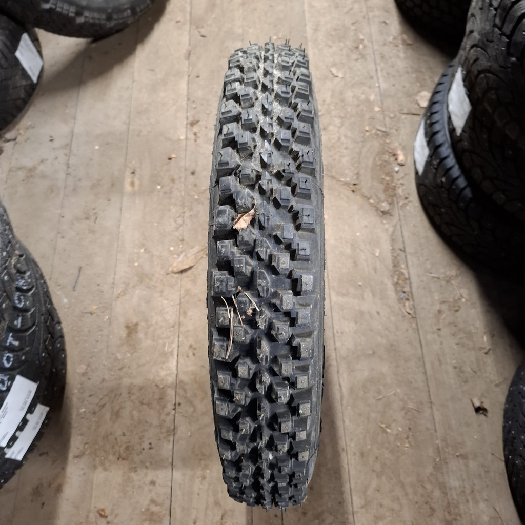 155/80R15 Galaxie SnowSpeed Ajamaton kesärengas  VANHA!