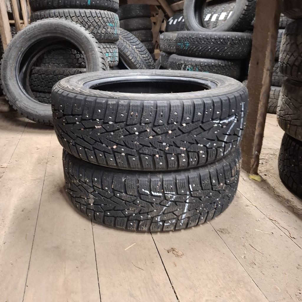 185/60R15 88T Bridgestone Blizzak Käytetty nastarengas 6mm DOT-13