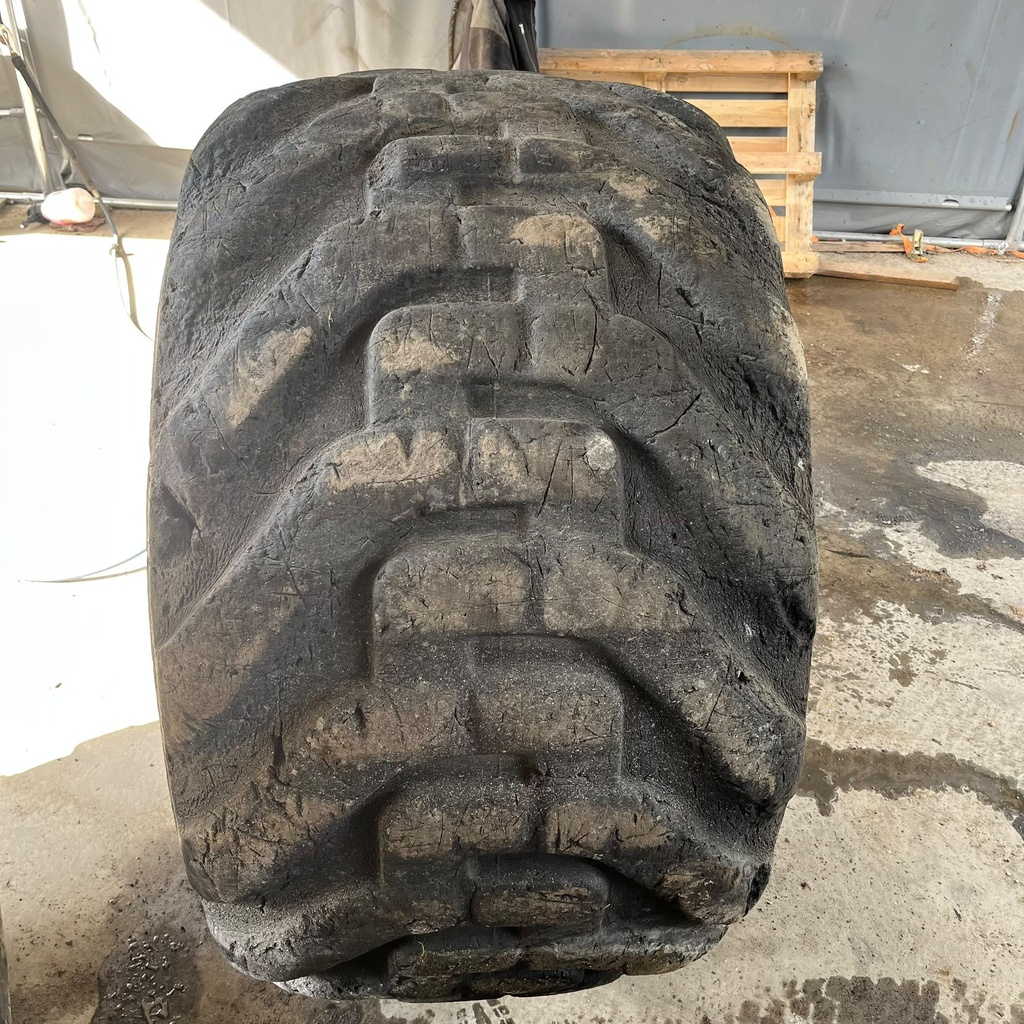 710/45-26.5 24PR Nokian Forest King F2 Käytetty Metsäkonerengas 18mm DOT-18 (Korjattu)