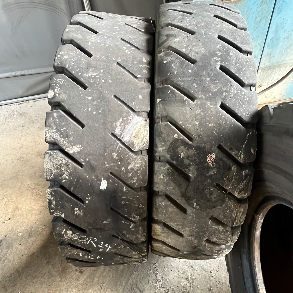 12.00R24 178A5 Michelin Stabil X Käytetty työkoneen rengas 12mm DOT-04