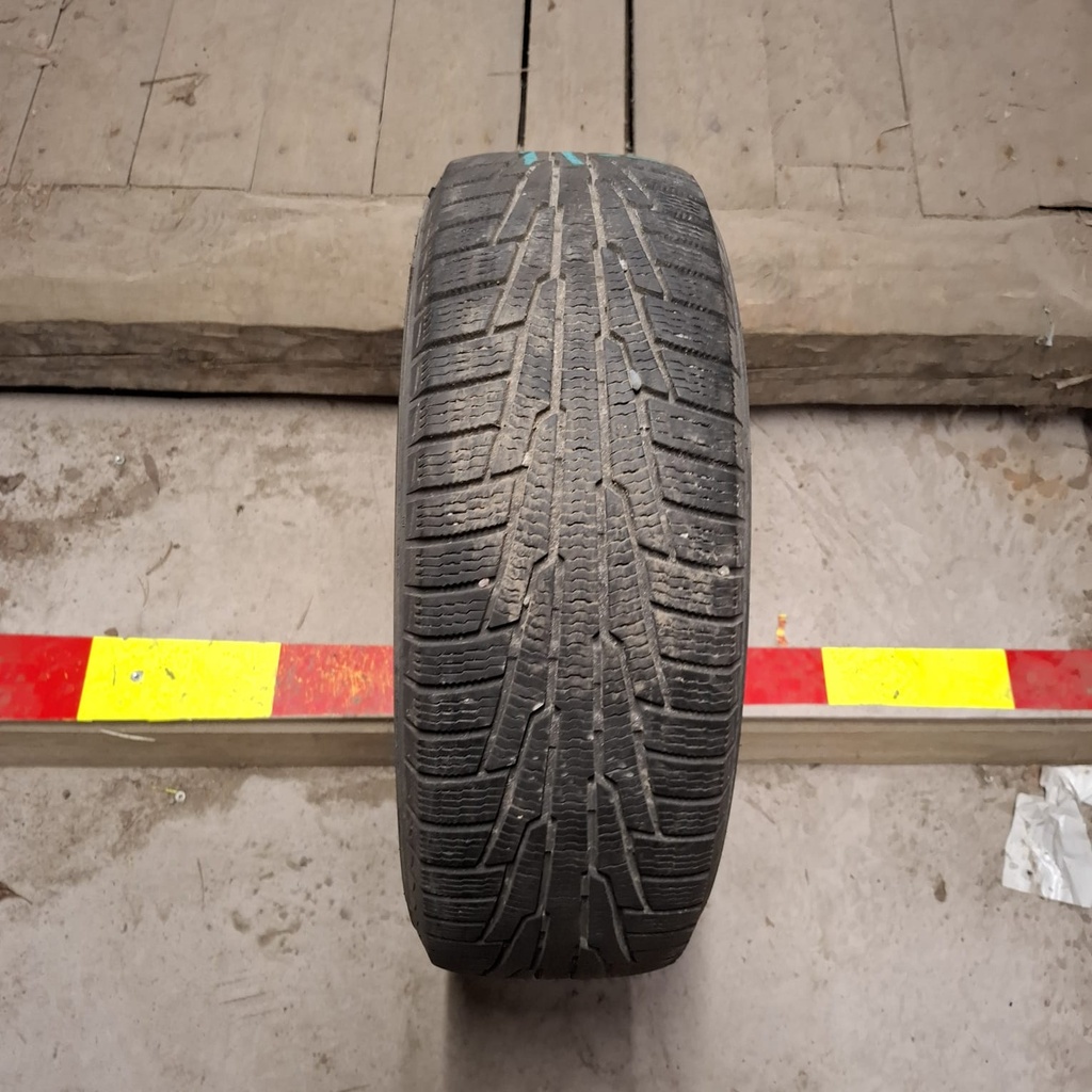 195/65R15 95R XL Nokian Hakkapeliitta R Käytetty kitkarengas 6mm DOT-11