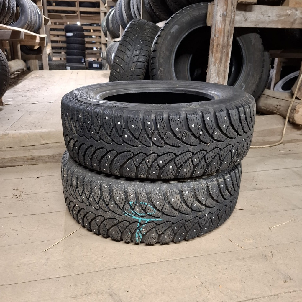 195/65R15 91T Gordiant Snow-max Käytetty nastarengas 6-7mm DOT-10