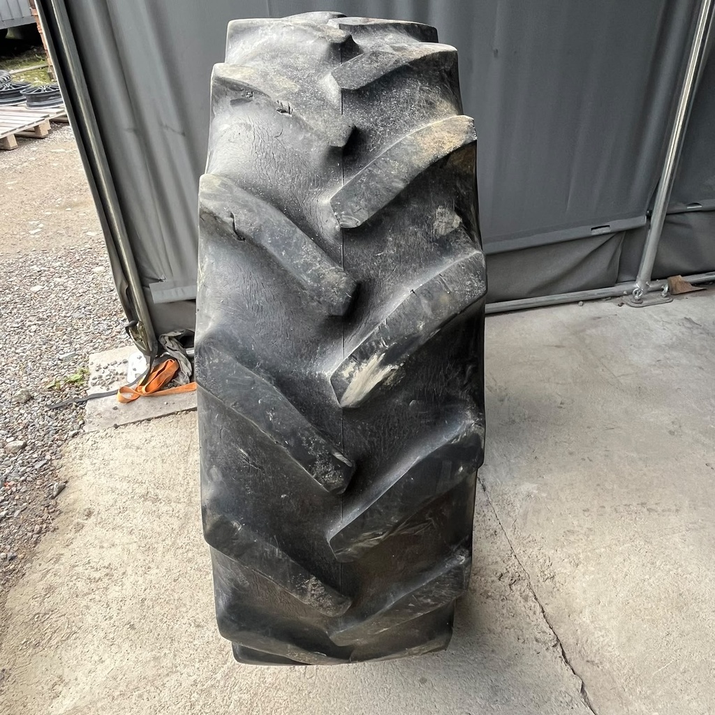 380/70R28 127A8 GoodYear DT810 Käytetty rengas 20mm DOT-00 Tubeless (Kuivumaa)