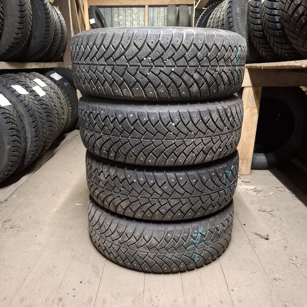 195/65R15 95Q BFGoodrich G-Force Stud Käytetty nastarengas 6-7mm DOT-13 ja -16