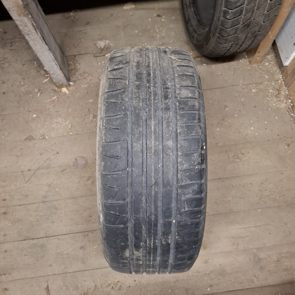 205/55R15 88V Nokian Hakka V Käytetty kesärengas 5mm DOT-07
