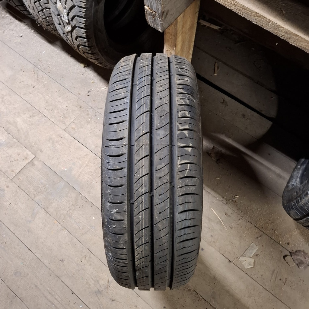 195/60R15 88H Kumho Ecowing ES01 Ajamaton kesärengas DOT-16