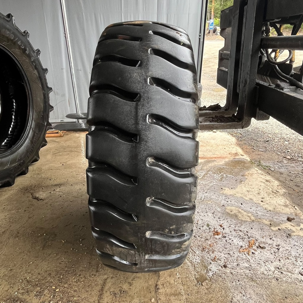 18.00R25 207A5 Michelin XZM 2 StabilX Käytetty työkoneen rengas 1580mm / 33mm