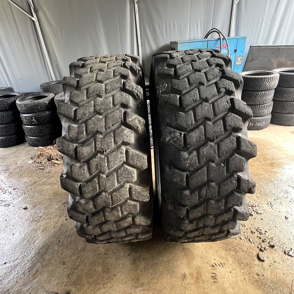 18.4B30 159B Nokian Tractor Industrial Käytetty palapintarengas 10mm DOT-05 Tubeless