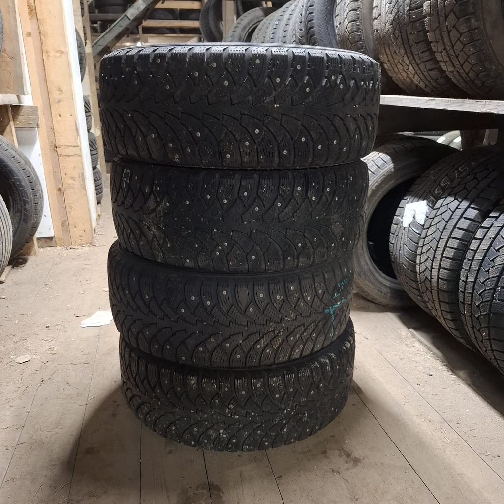 195/55R15 89T XL Nokian Nordman 4 Käytetty nastarengas 6-7mm DOT-12 ja -13